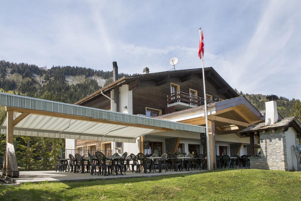 Hotel De Charme La Poste Anzere Bagian luar foto